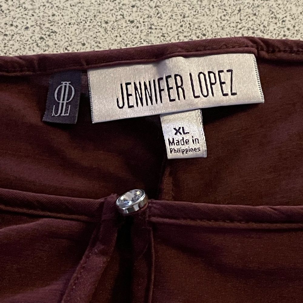 🌟HOST PI🌟Jennifer Lopez open sleeve top - Picture 6 of 7